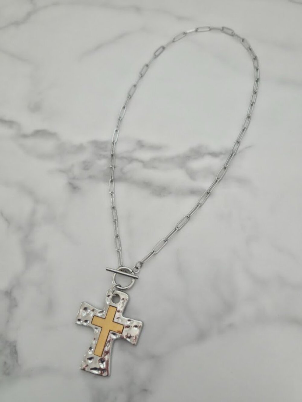 Two Tone Hammered Silver Gold Cross Pendant Paperclip Chain Toggle Necklace - Picture 2 of 15